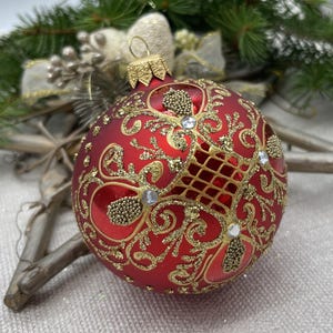 Handmade Red Glass Christmas Ornament – Elegant Christmas decor 2025– Luxury Holiday Tree Decoration – Vintage Style Bauble